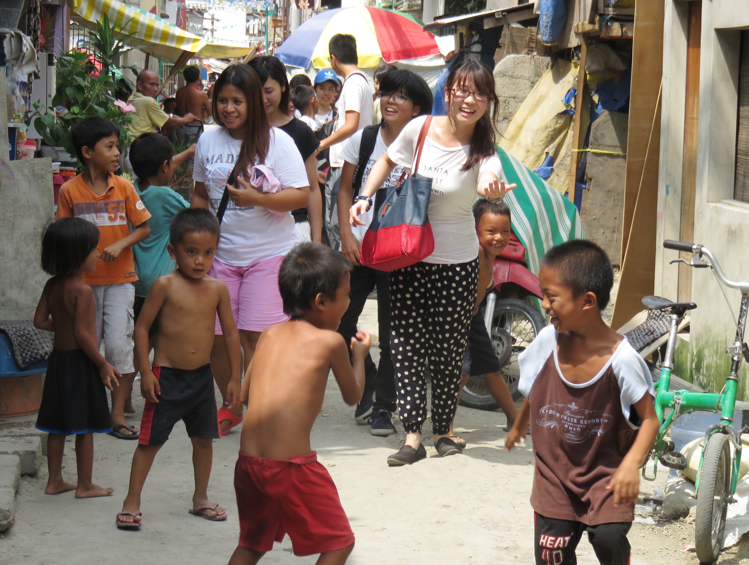 フィリピン セブのスラム街ボランティア